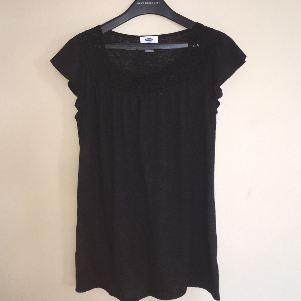 Old Navy: Everyday Black Top